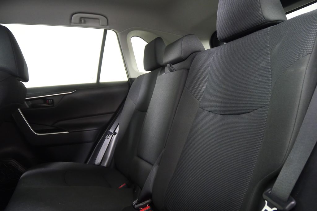 Thumbnail: 2019 Toyota RAV4 - 10