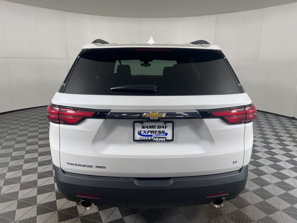 Pre-Owned 2023 Chevrolet Traverse LT 4D Sport Utility in #AE26P131