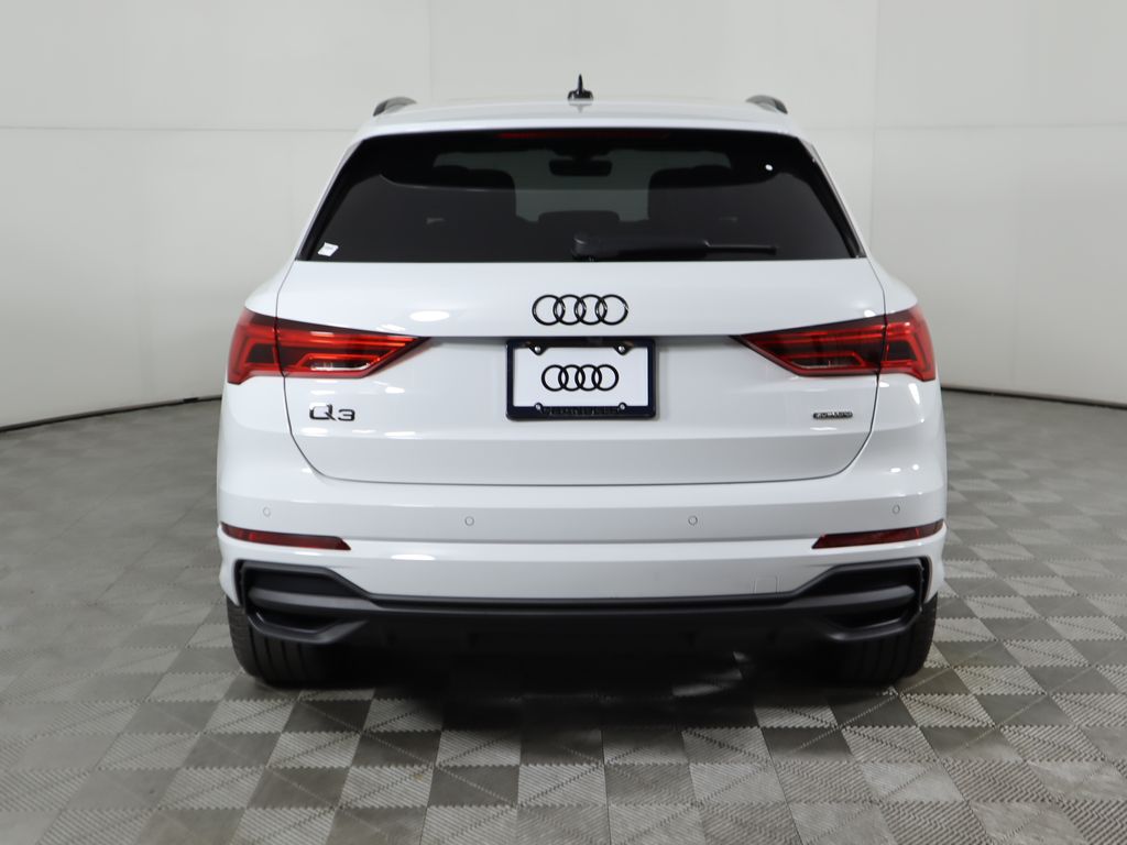 Thumbnail: 2025 Audi Q3 - 6