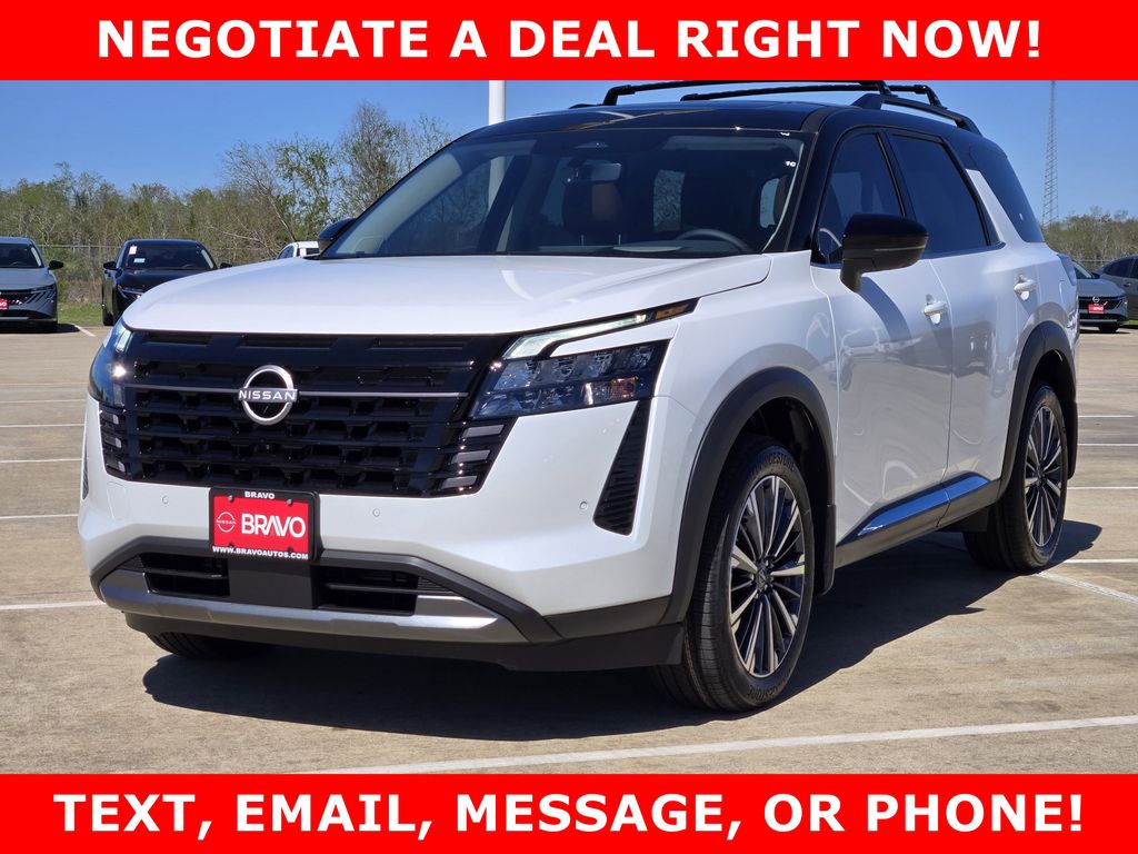 2026 Nissan Pathfinder Platinum 4WD's photo