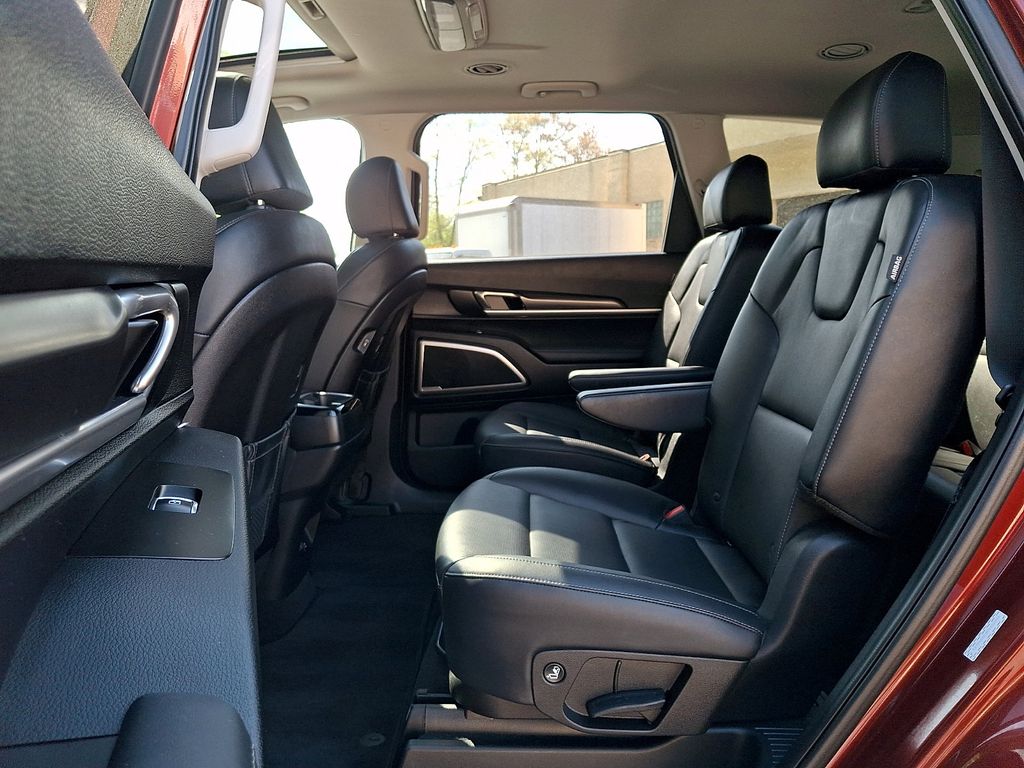 2023 Kia Telluride S - Photo 11