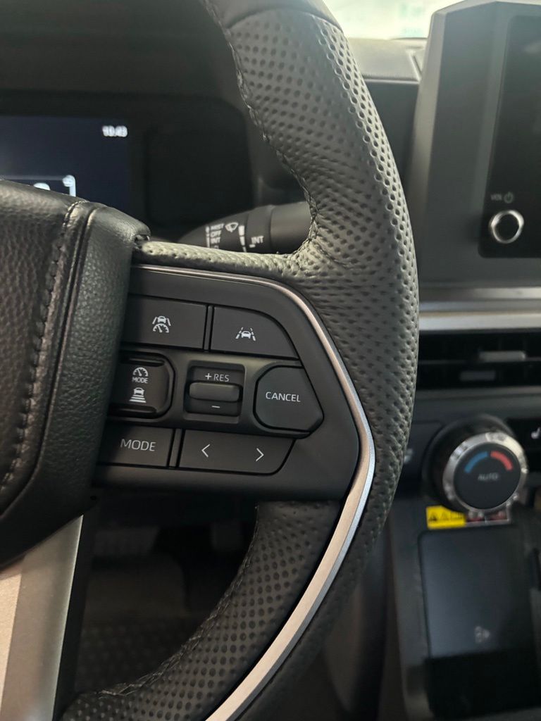 2026 Toyota Tacoma SR5 - Photo 15