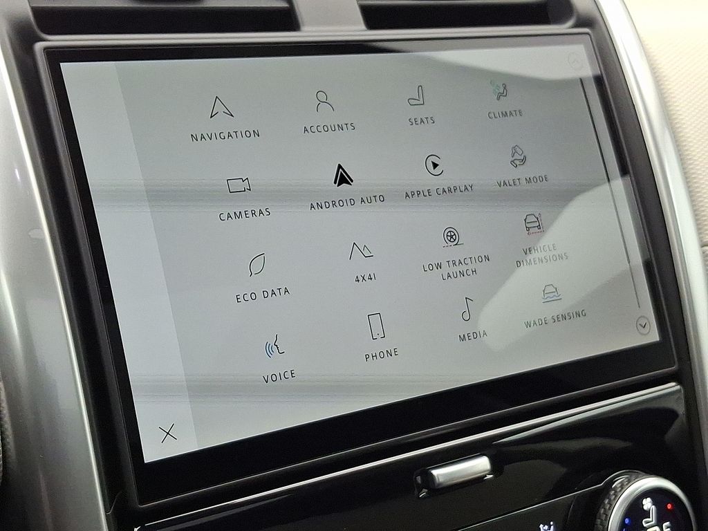 Thumbnail: 2026 Land Rover Discovery - 18