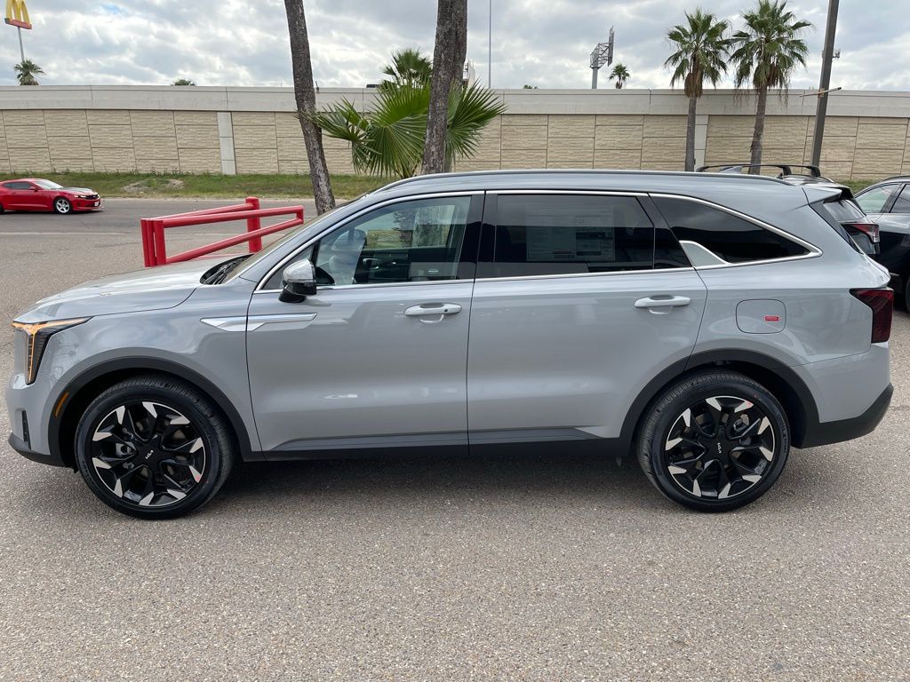 New 2026 Gray Kia EX image 4