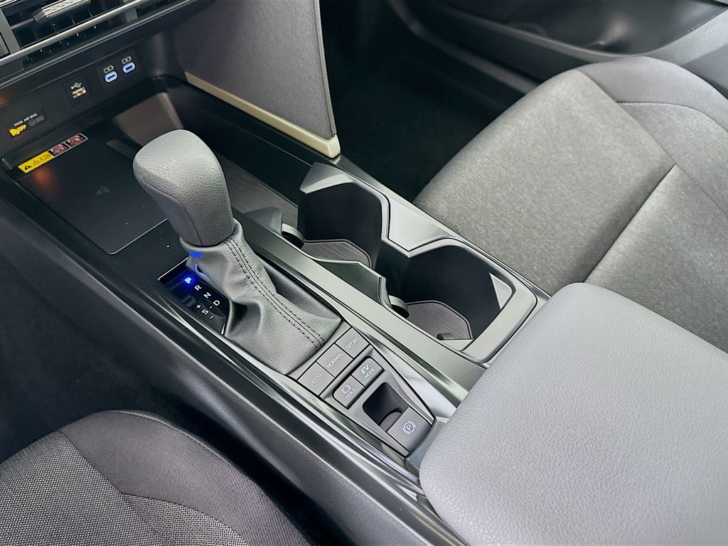 Thumbnail: 2025 Toyota Camry - 16