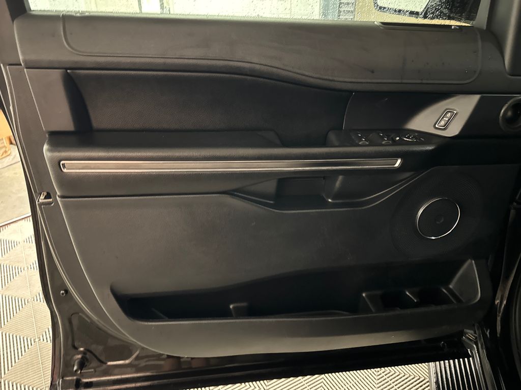Certified Used 2020 Black Ford XLT image 16