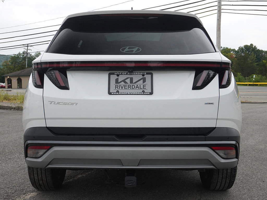Used 2025 White Hyundai Limited image 16