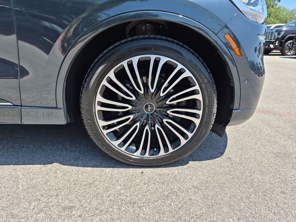 Used Car 2023 Lincoln Aviator  Black Label For Sale Under $60,000 In Austin, Texas