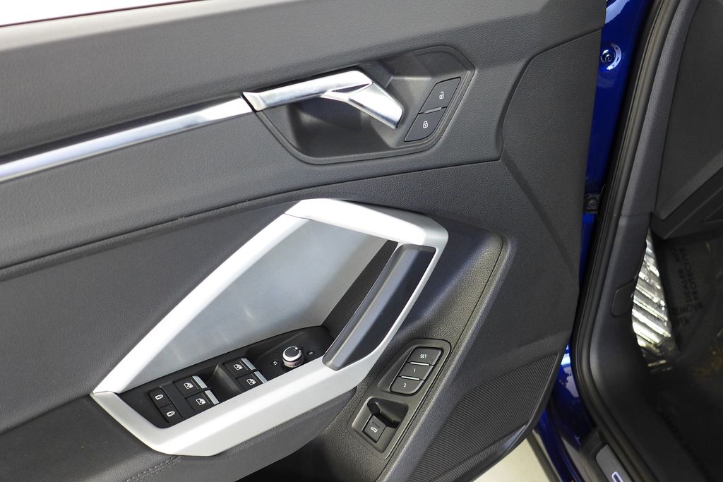 Thumbnail: 2022 Audi Q3 - 12