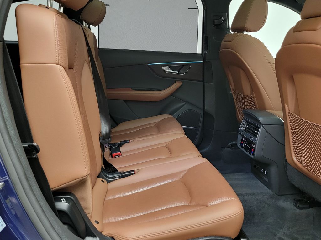 Thumbnail: 2021 Audi Q7 - 17