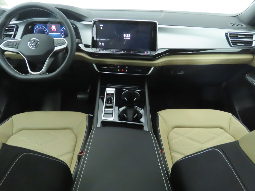 Thumbnail: 2026 Volkswagen Atlas - 13