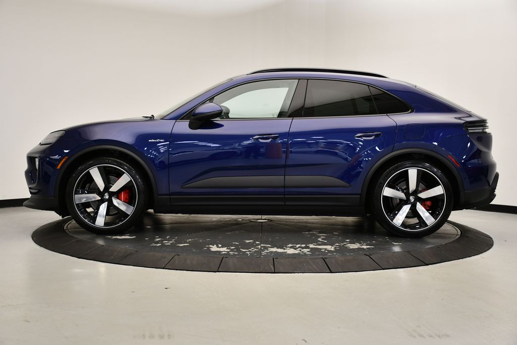 Thumbnail: 2025 Porsche Macan - 2