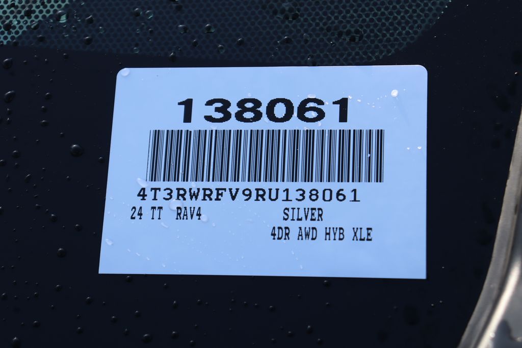 2024 Toyota RAV4 XLE 7