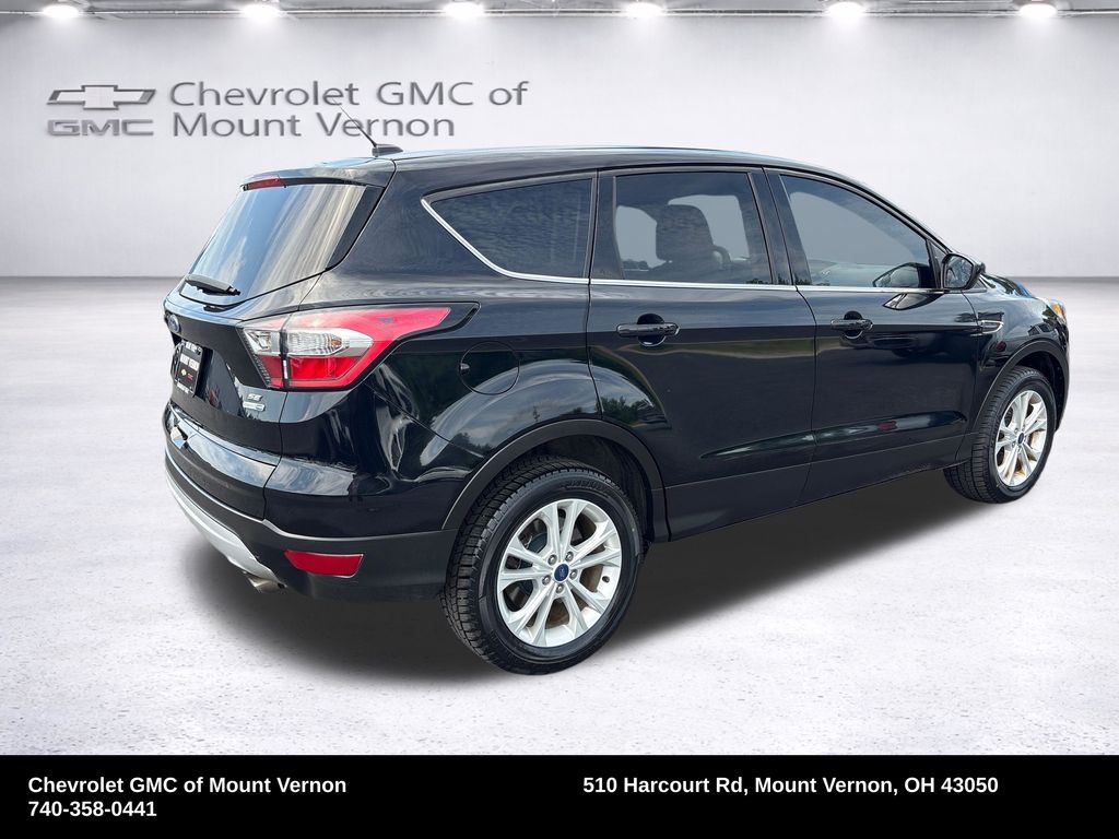 Photo 5 of 2017 Ford Escape SE