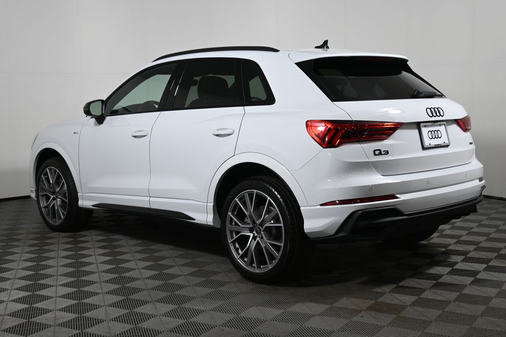 Thumbnail: 2025 Audi Q3 - 5