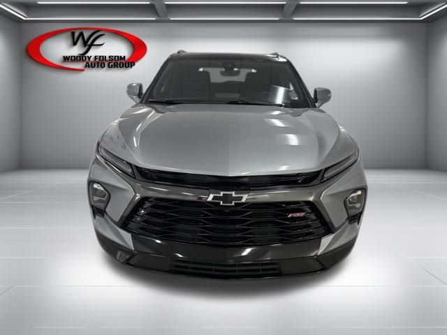 View vehicle photo 2