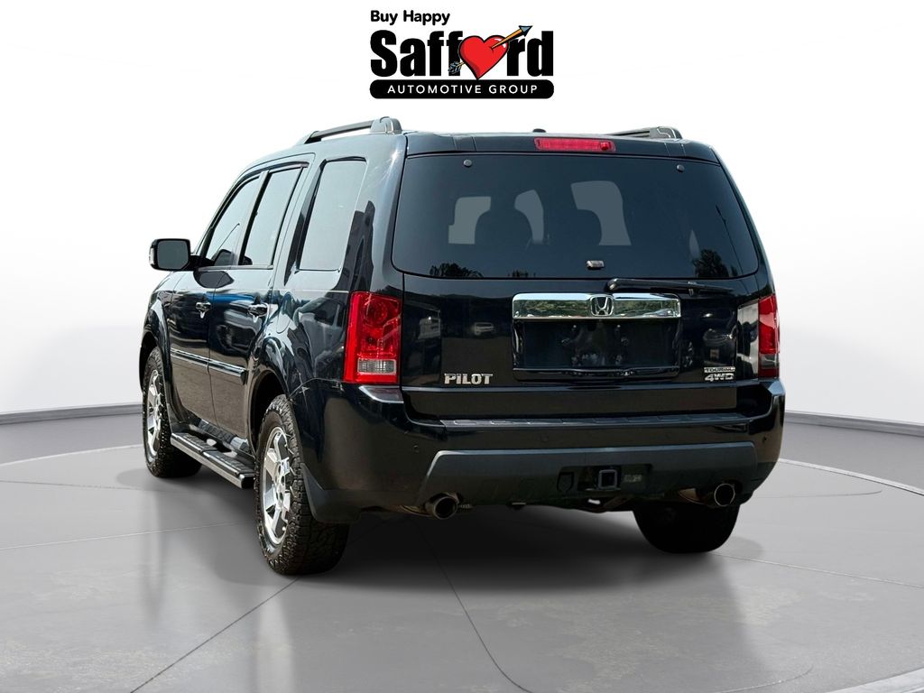 Used 2011 Black Honda Touring image 6