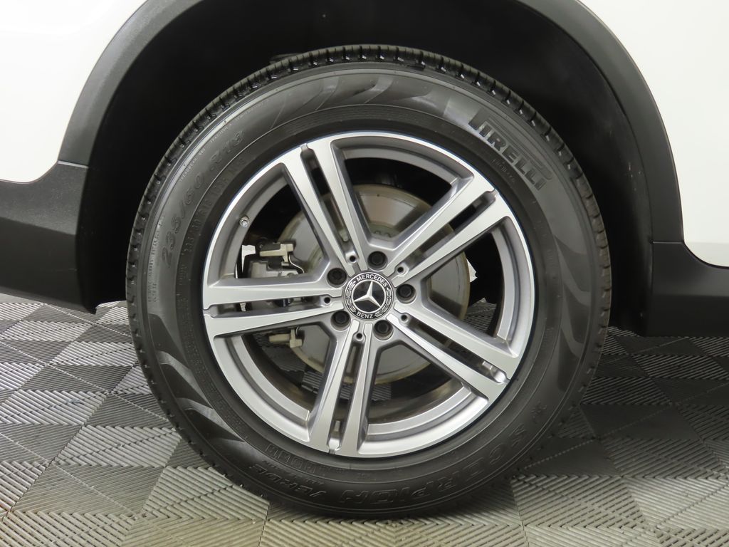 2022 Mercedes-Benz GLC 300 32
