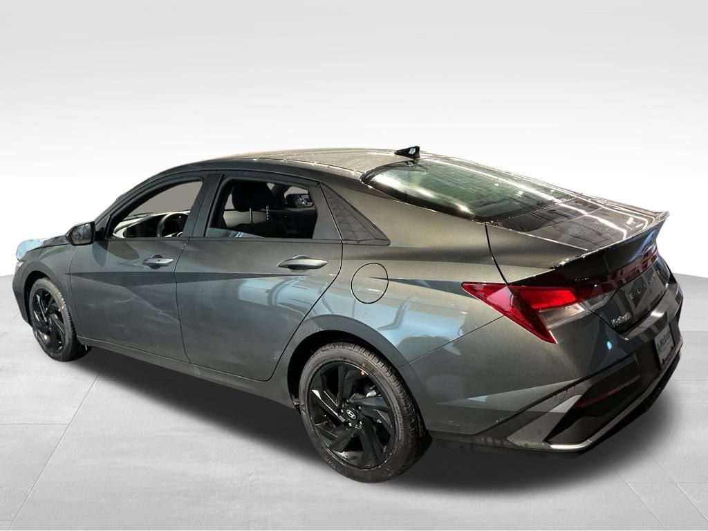 New 2026 Gray Hyundai SEL Sport image 5