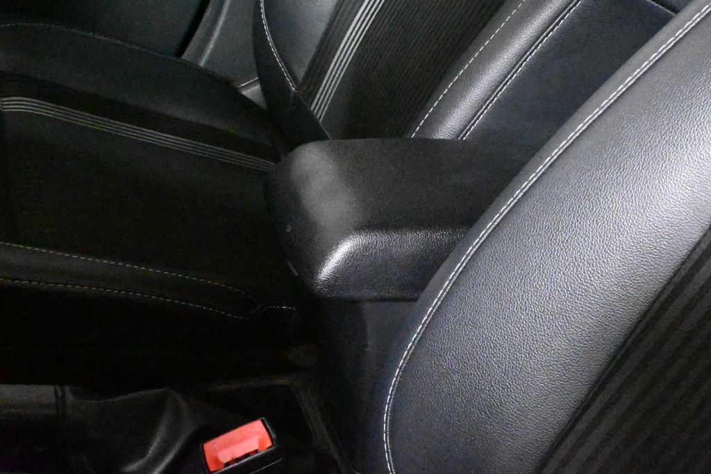 2019 Ford EcoSport SES 28