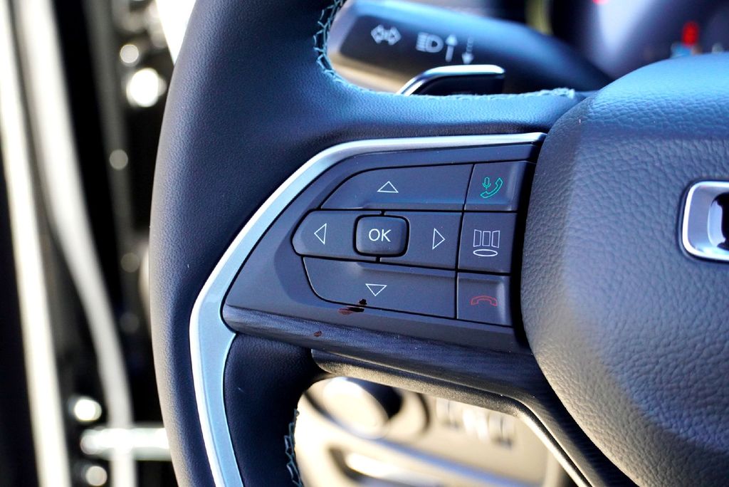 New Car 2025 Jeep Grand Cherokee L  Altitude X For Sale Under $40,000 In Taylor, Texas