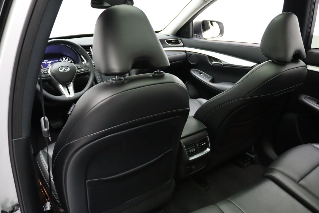 Thumbnail: 2021 INFINITI QX50 - 20