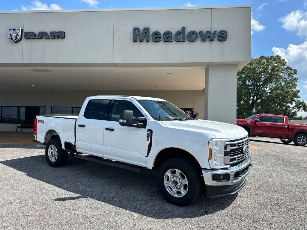 2025 Ford F-250 Super Duty XLT Crew Cab 4WD