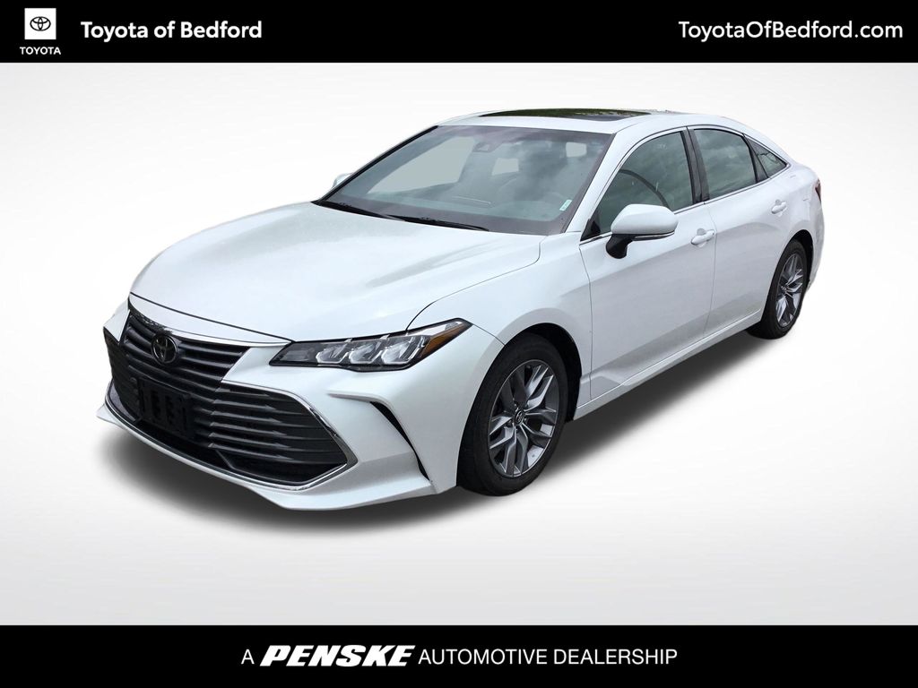 White (Wind Chill Pearl) 2019 Toyota Avalon XLE FWD Sedan Front-Wheel Drive 8-Speed Automatic