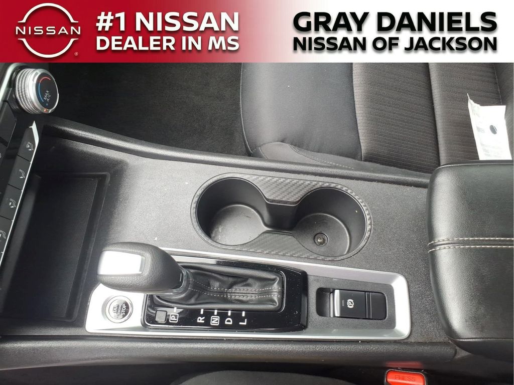 Used 2025 Nissan Altima Sedan