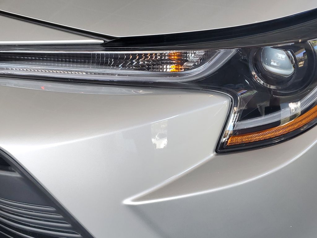 2025 Toyota Corolla LE photo 9