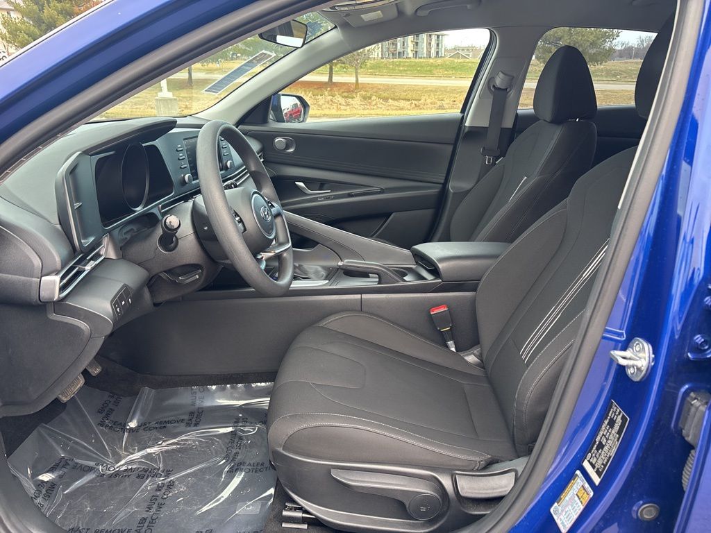 Used 2023 Hyundai Elantra Sedan