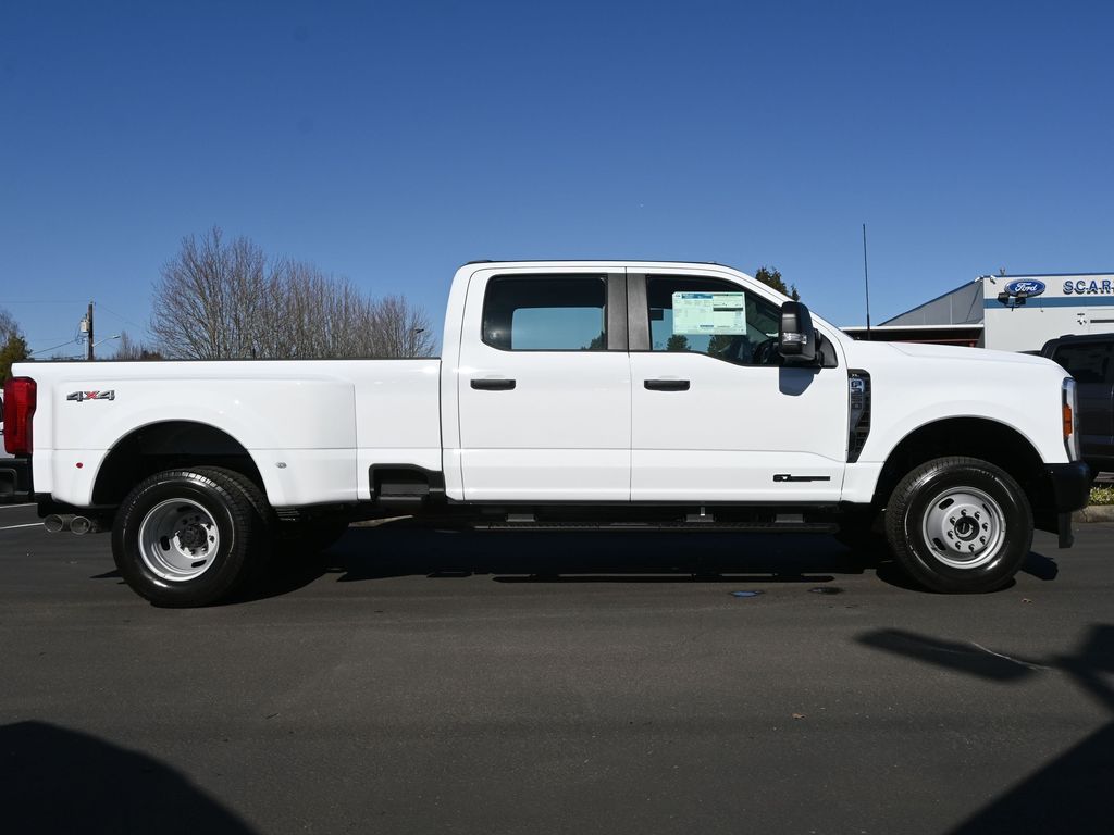 2025 Ford F-350 Super Duty XL
