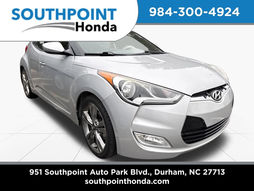 2016 Hyundai Veloster FWD with Yellow Accent Interior