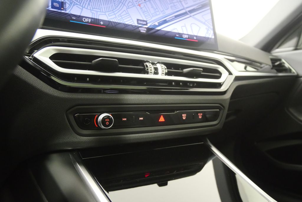 Thumbnail: 2024 BMW 2 Series - 23