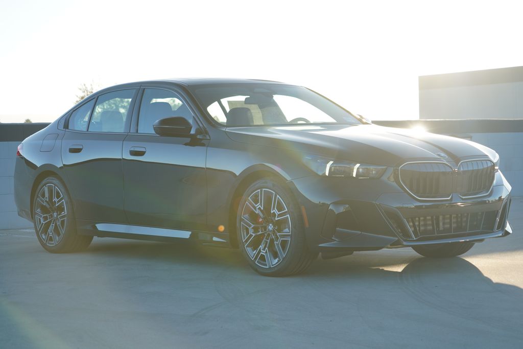 Thumbnail: 2027 BMW 5 Series - 3