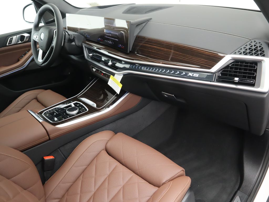 Thumbnail: 2026 BMW X5 - 18