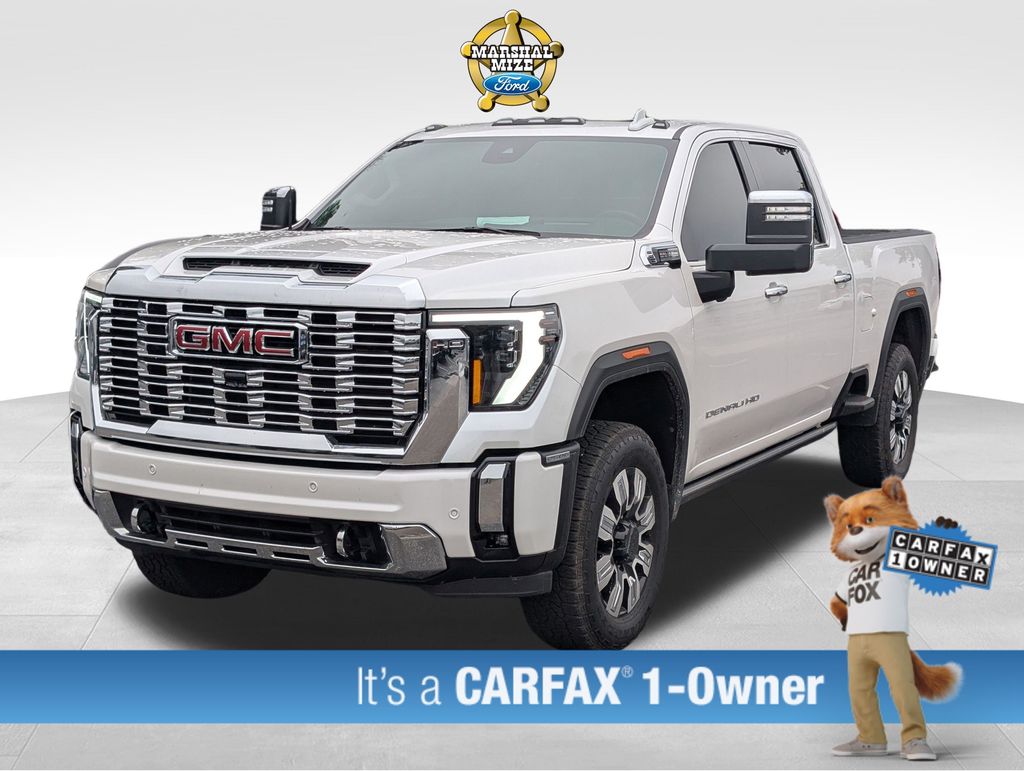 White Frost Tricoat 2025 GMC Sierra 2500HD Pickup Truck Four-Wheel Drive Automatic