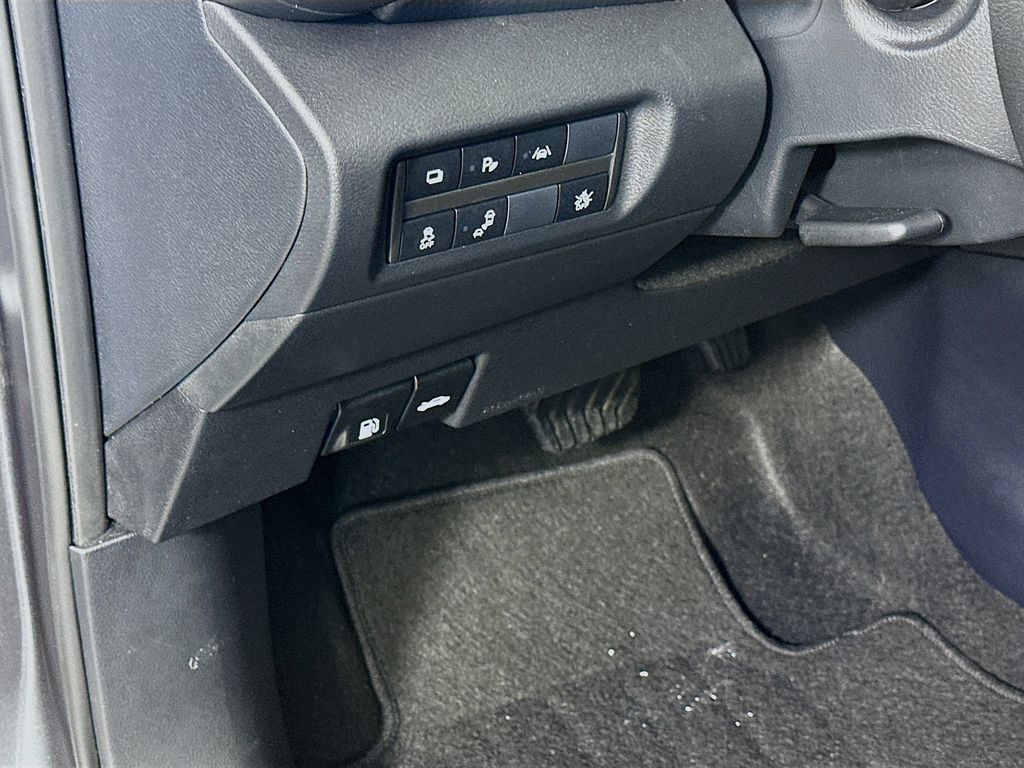 Thumbnail: 2024 Nissan Kicks - 10