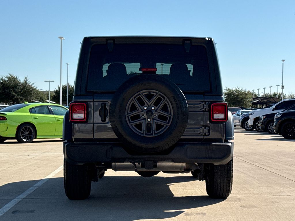 Used 2024 Jeep Wrangler SUV