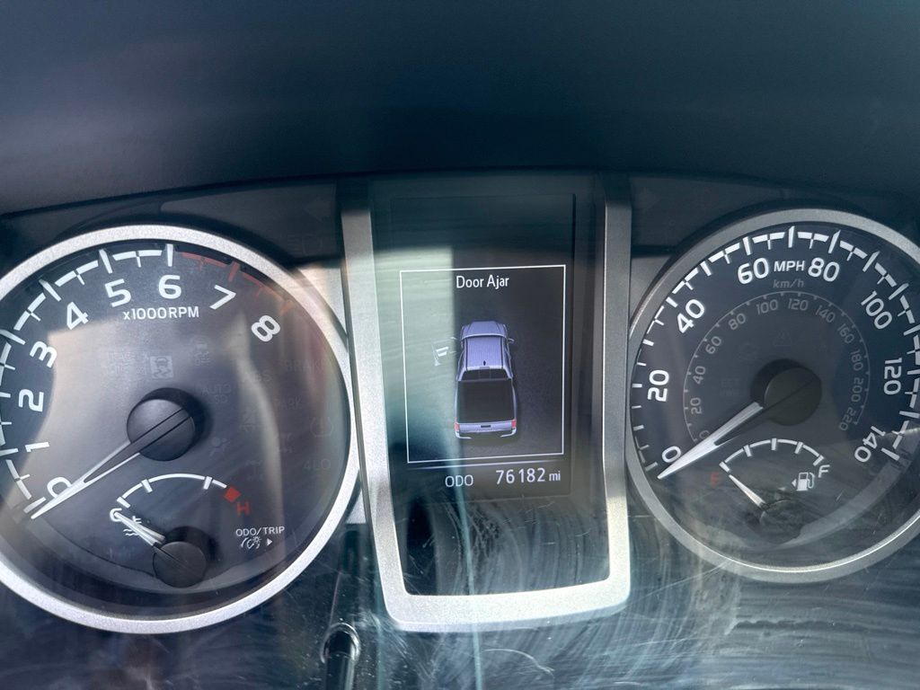 Used 2017 Gray Toyota SR5 image 4