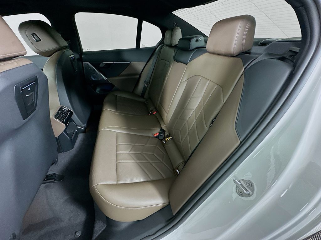 Thumbnail: 2024 BMW i5 - 25