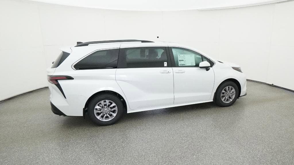 Thumbnail: 2025 Toyota Sienna - 30