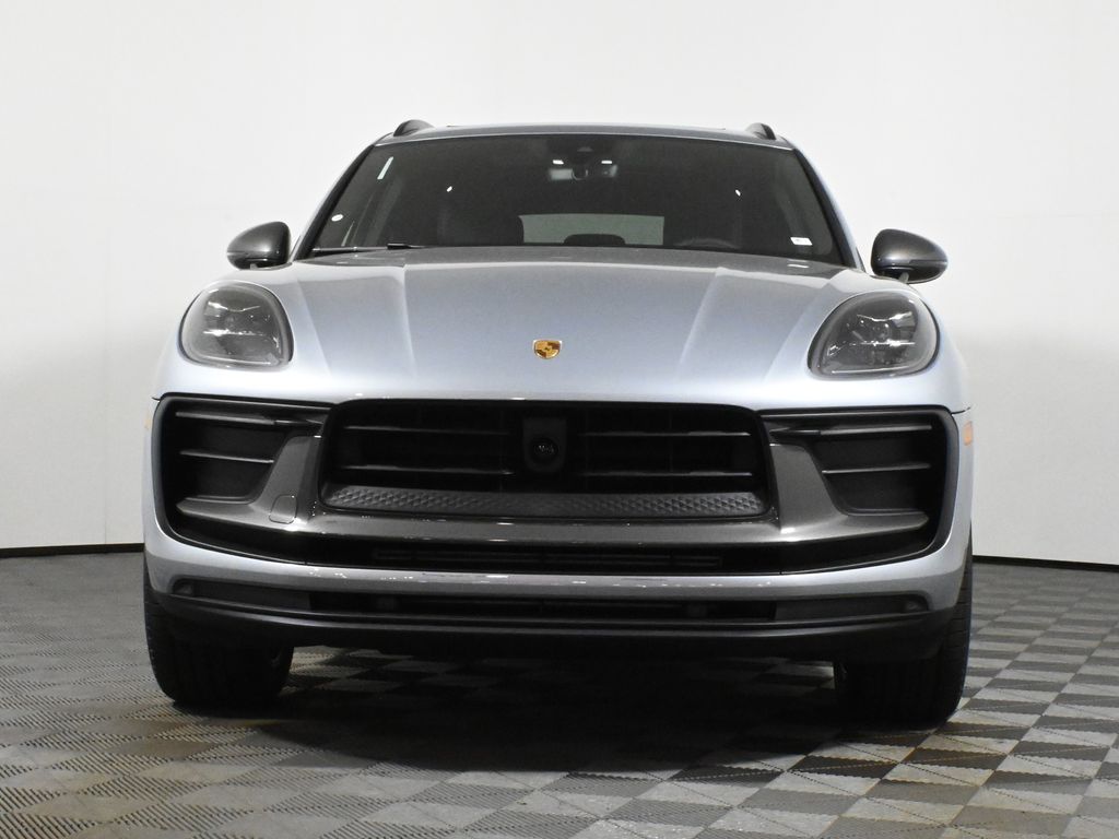 Thumbnail: 2025 Porsche Macan - 10