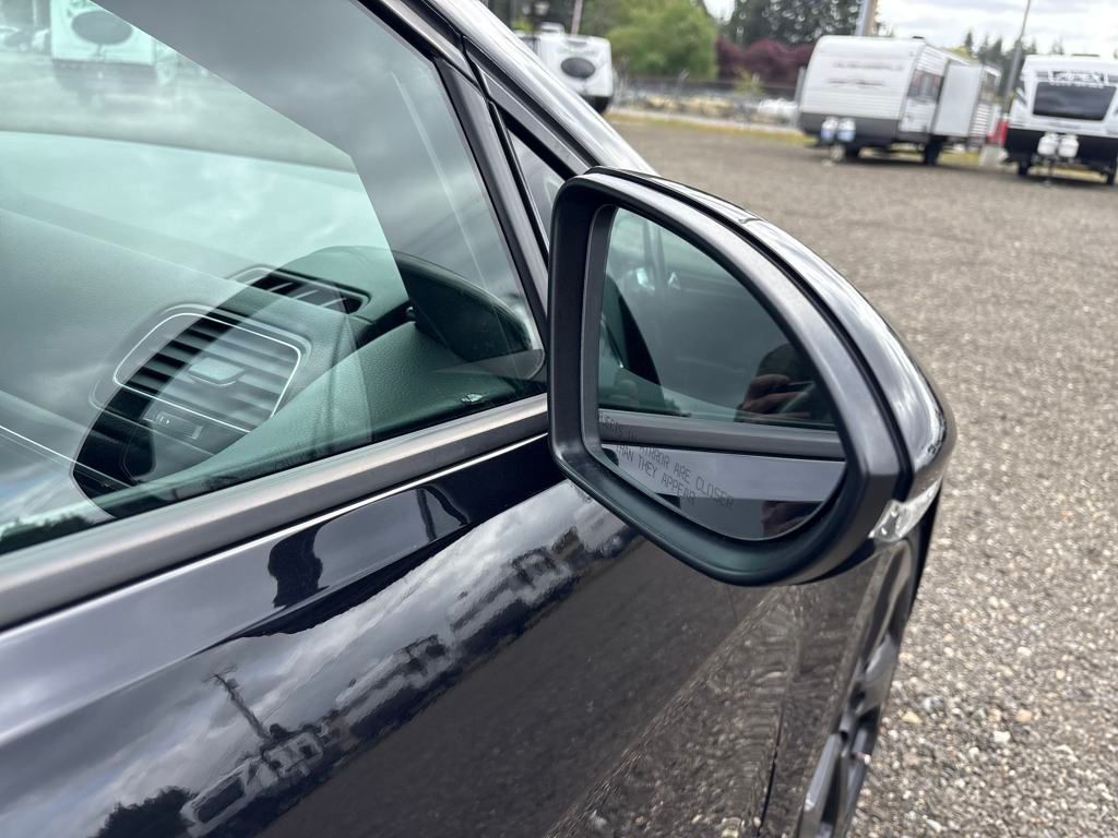 2015 Deep Black Pearl Volkswagen Golf GTI Autobahn FWD Hatchback