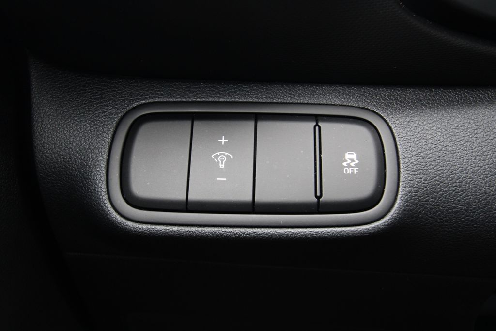 Used 2025 Hyundai Venue SUV