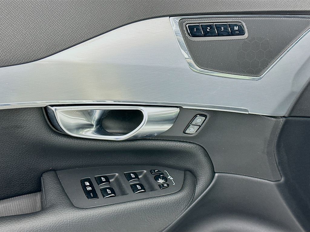 Thumbnail: 2018 Volvo XC90 - 18