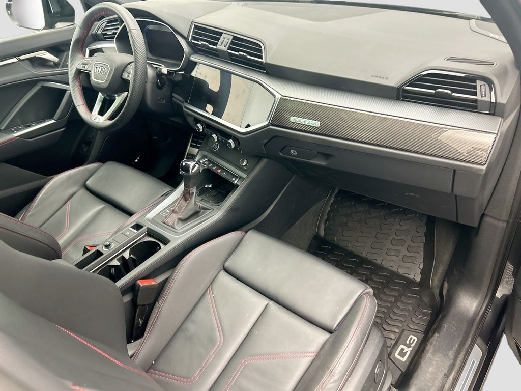 Thumbnail: 2025 Audi Q3 - 15