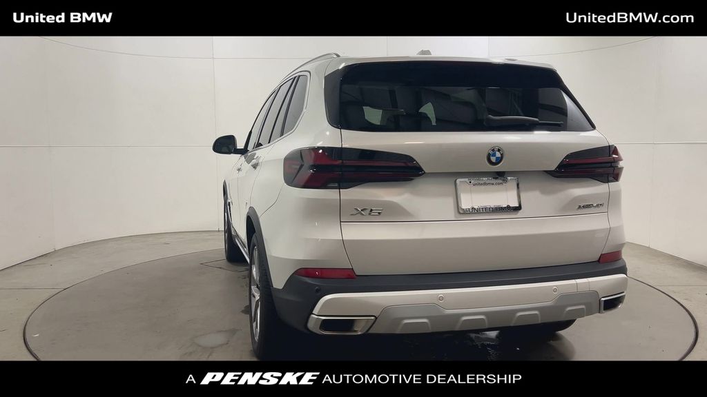 Thumbnail: 2024 BMW X5 - 7