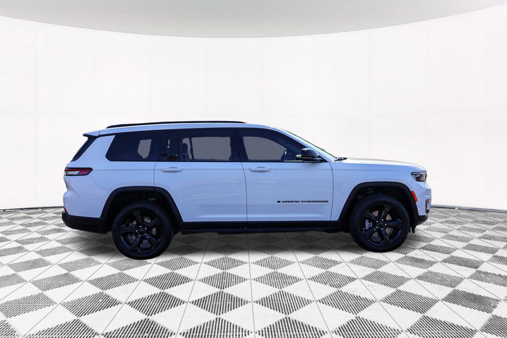 2024 Jeep Grand Cherokee L Limited 8