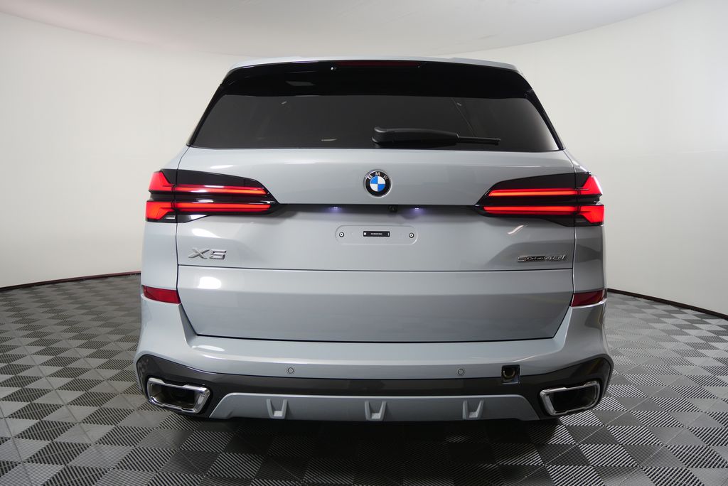 Thumbnail: 2026 BMW X5 - 4
